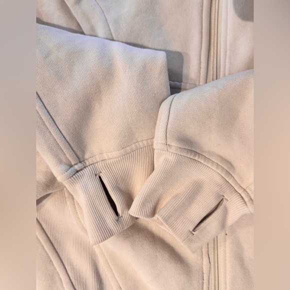 Lululemon Scuba Oversized Full-Zip Hoodie — Natural Ivory (2022) — M/L - Picture 5 of 10
